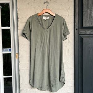 Anthropologie Cloth & Stone (M) short sleeve sage green tencel shift dress